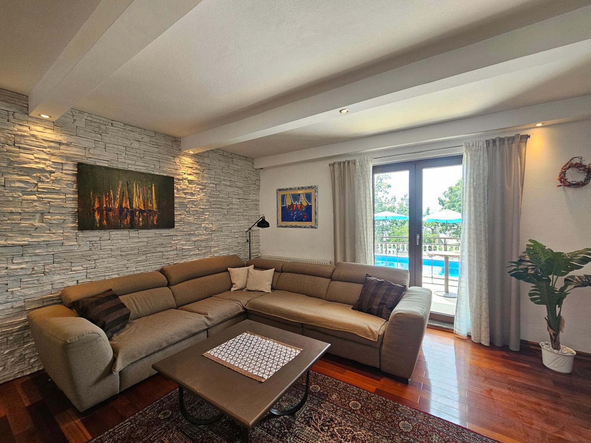 Apartments Villa Vera Novi Vinodolski Eksteriør billede